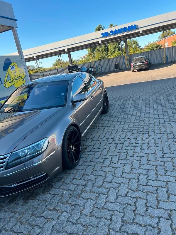 Gold Gebraucht 2014 VW Phaeton Limousine | 16.500 € (Guter Preis) - Bild 1/4