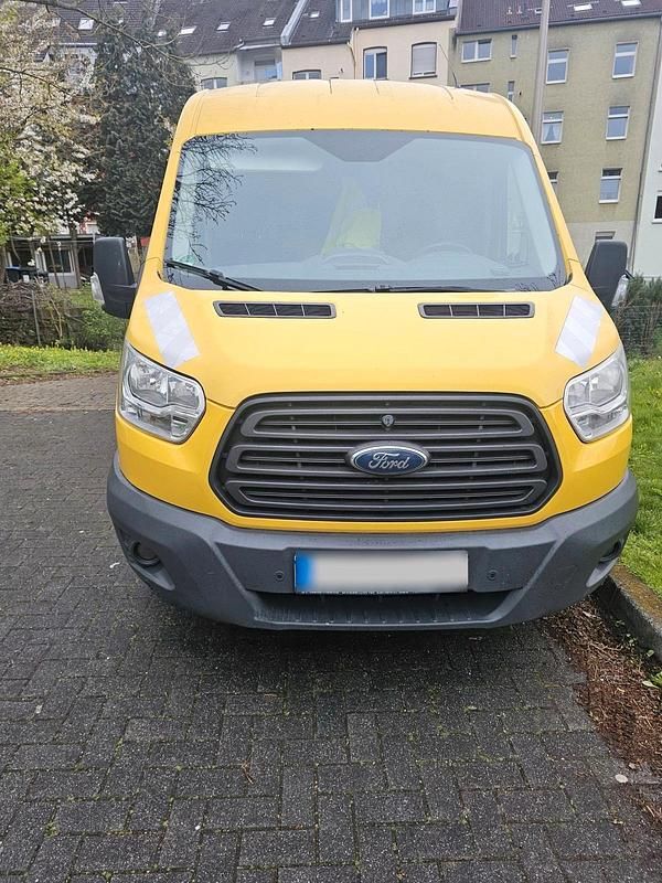 Second-hand Ford Transit 125 CP (91 kW) 2016 Galben Van