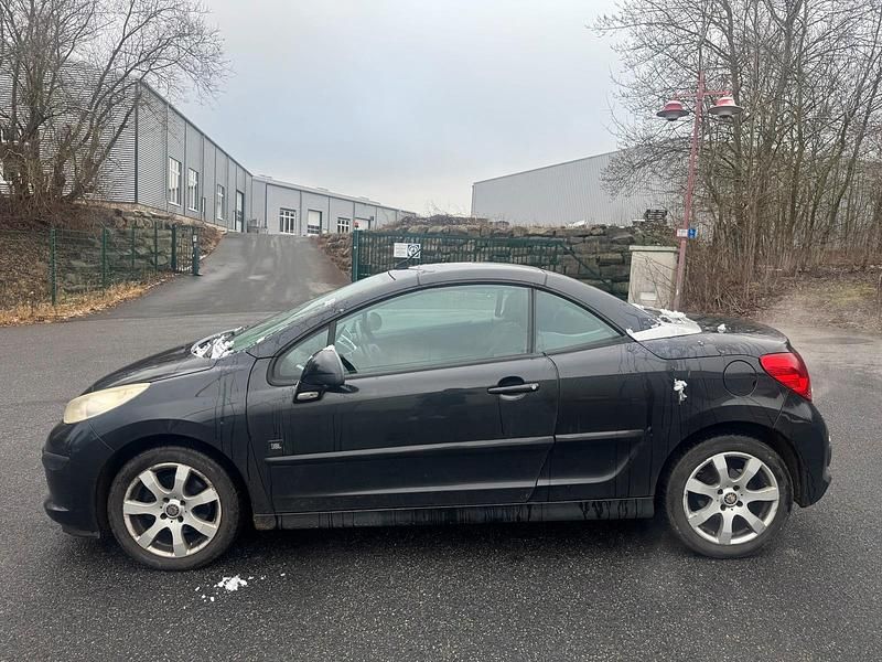 Gebraucht Peugeot 207 CC 120 PS (88 kW) 2009 Schwarz Cabrio