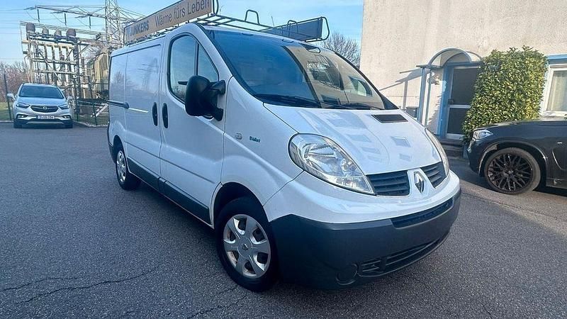 Gebraucht Renault Trafic 90 PS (66 kW) 2013 Weiß Van / Kleinbus