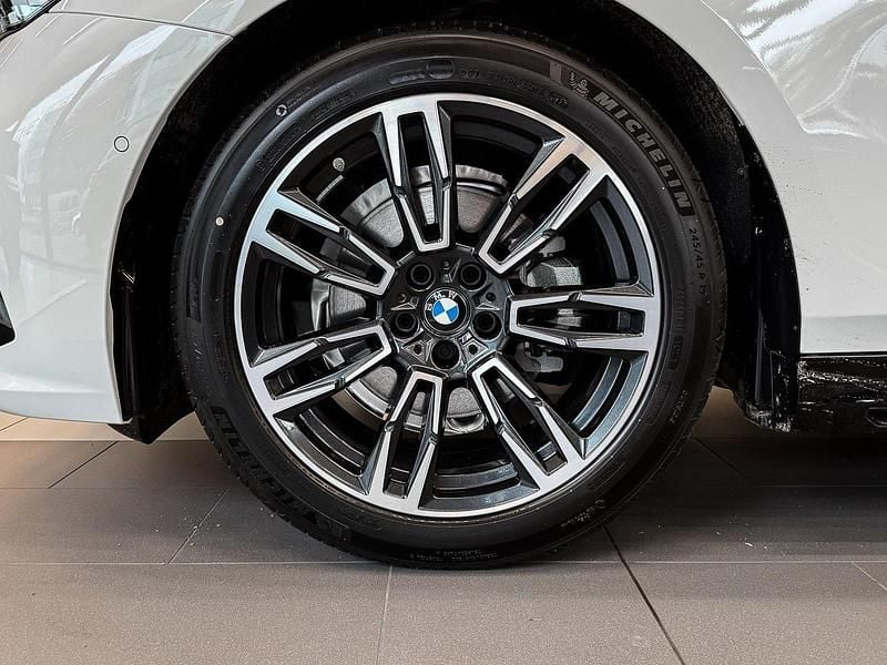 Neu BMW 520 M Sport 190 PS (139 kW) 2025 Weiß Limousine