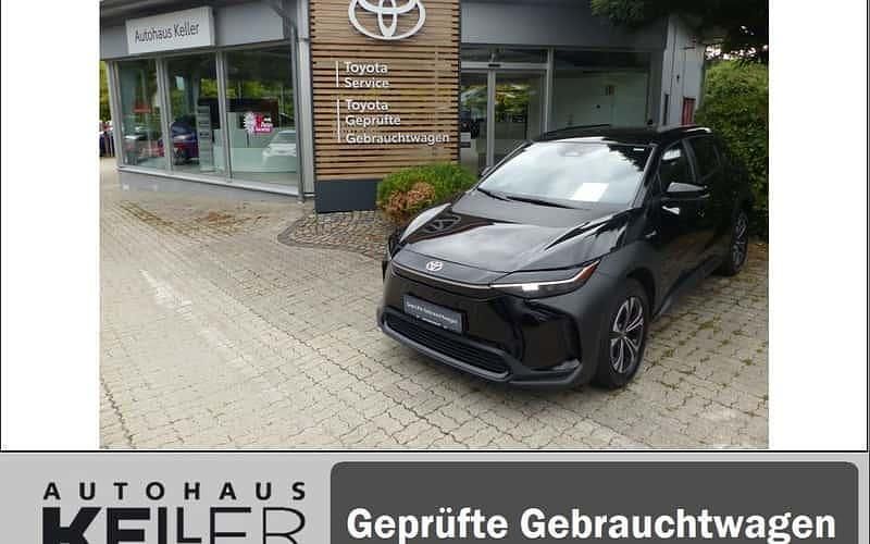 Onyxschwarz Gebraucht 2022 Toyota bZ4X Comfort SUV | 32.390 € (Fairer Preis) - Bild 1/4