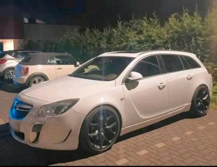 Gebraucht Opel Insignia OPC 340 PS (250 kW) 2012 Weiß Kombi