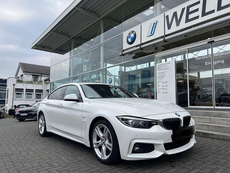 Weiß Gebraucht 2019 BMW 420 Gran Coupé M Sport Coupé | 23.400 € (Fairer Preis) - Bild 1/4