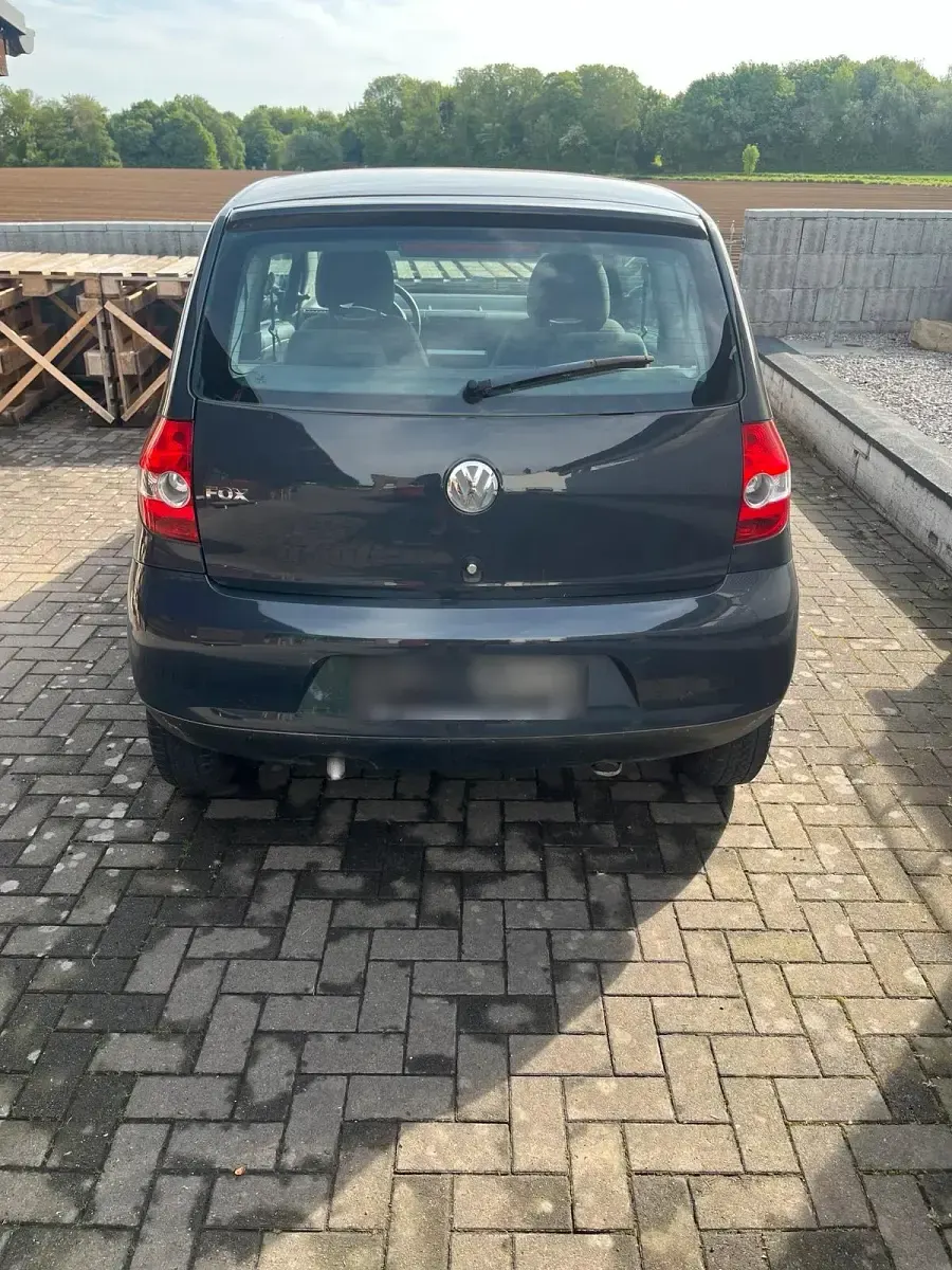 Usata VW Fox 54 CV (39 kW) 2007 Grigio Utilitaria