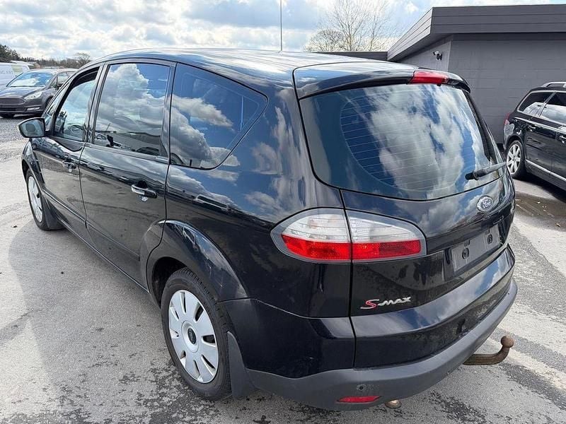 Gebraucht Ford S-MAX Titanium 140 PS (102 kW) 2010 Schwarz Van / Kleinbus