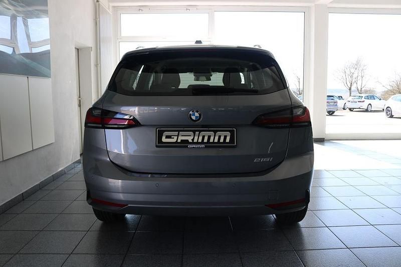 Gebraucht BMW 218 136 PS (100 kW) 2024 Grau Van / Kleinbus