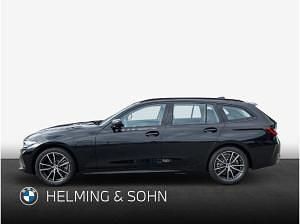 Gebraucht BMW 330e Shadowline 292 PS (214 kW) 2025 Schwarz (saphirschwarz metallic) Kombi