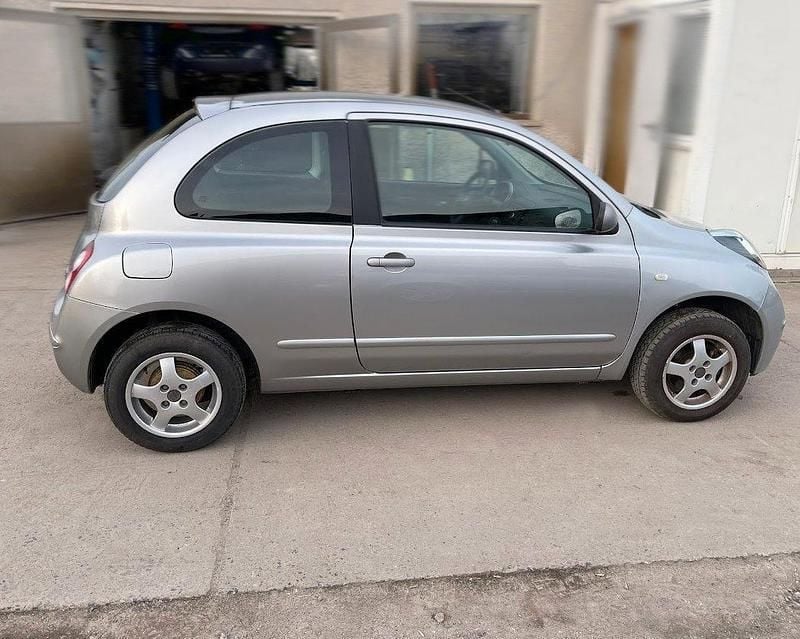 Second-hand Nissan Micra 65 CP (47 kW) 2008 Argintiu Hatchback