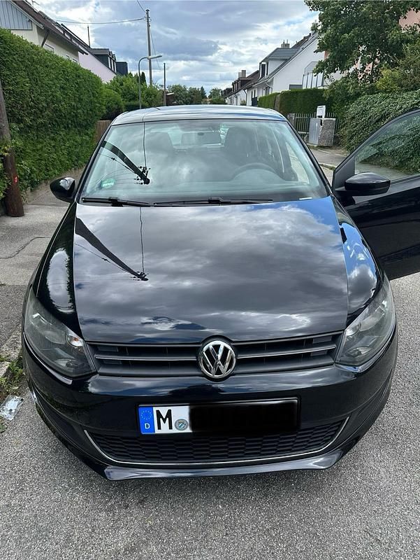 Schwarz Gebraucht 2011 VW Polo Kleinwagen | 4.000 € - Bild 1/4