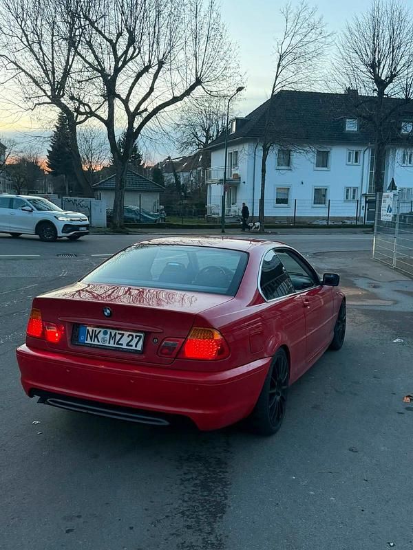 Gebraucht BMW 330 204 PS (150 kW) 2004 Rot Coupé