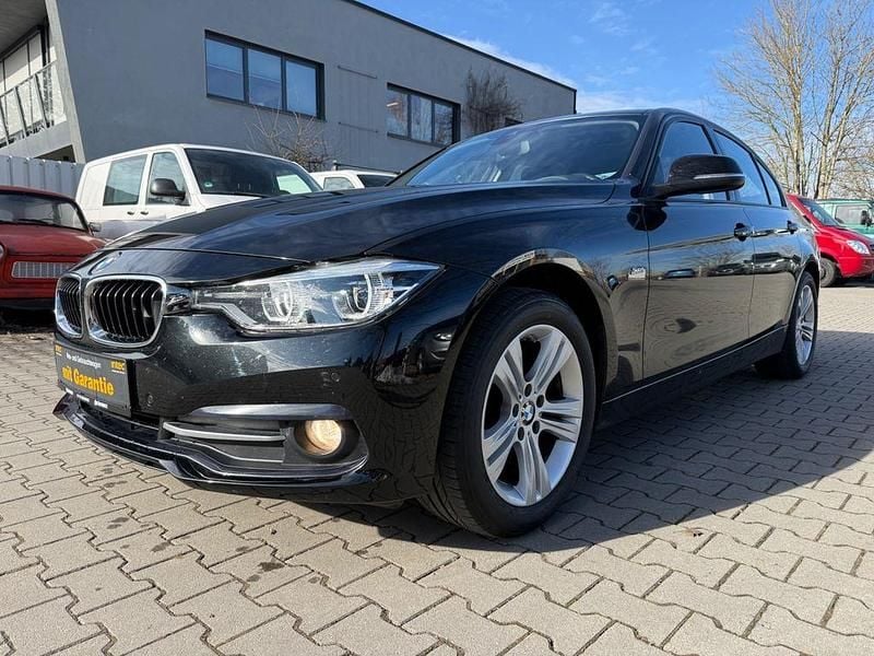Gebraucht BMW 318 Sport Line 150 PS (110 kW) 2016 Schwarz Limousine