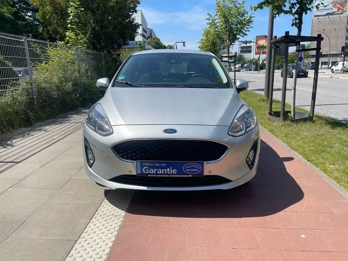 Gebraucht Ford Fiesta Cool & Connect 101 PS (74 kW) 2019 Silber Kleinwagen