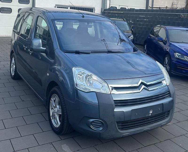 Blau Gebraucht 2009 Citroën Berlingo Van / Kleinbus | 5.900 € (Etwas zu teuer) - Bild 1/4