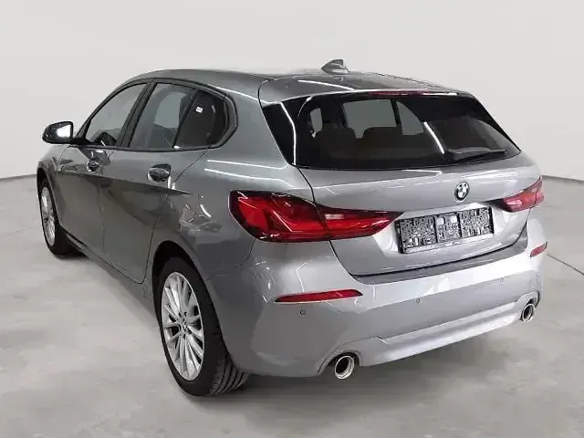 Gebraucht BMW 120 Advantage 190 PS (139 kW) 2022 Grau Kleinwagen
