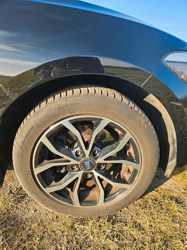 Gebraucht BMW 116 115 PS (84 kW) 2014 Schwarz Kleinwagen