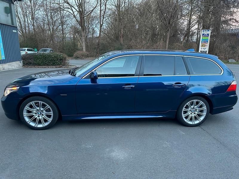 Gebraucht BMW 530 Performance 270 PS (198 kW) 2007 Blau Kombi