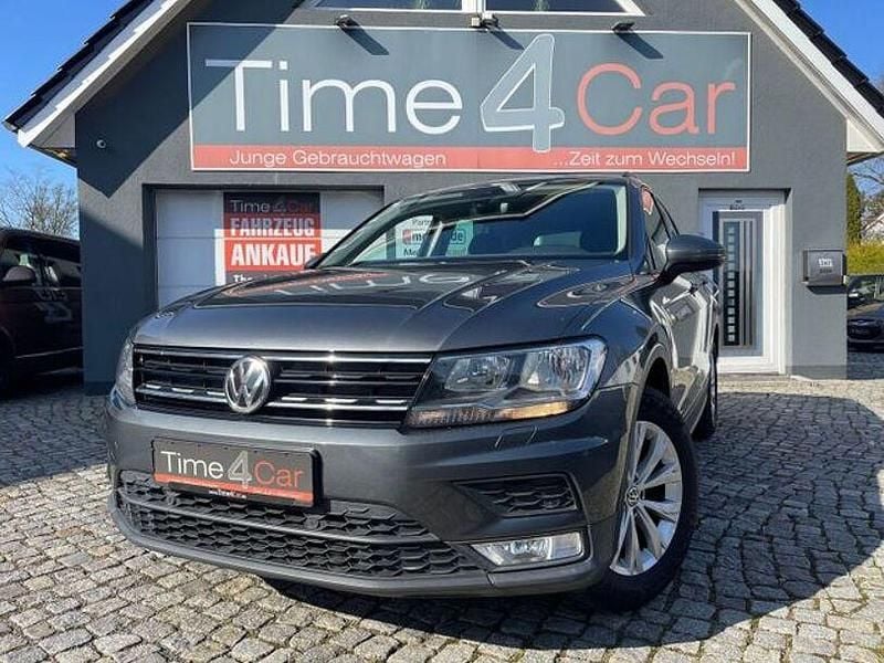 Grau Gebraucht 2017 VW Tiguan S SUV | 13.990 € (Fairer Preis) - Bild 1/4