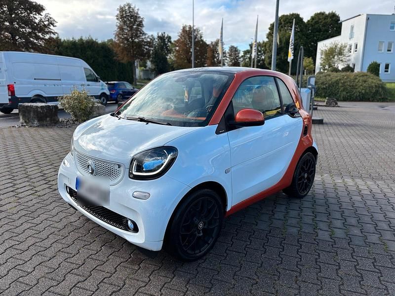 Weiß Gebraucht 2014 Smart ForTwo Coupé Kleinwagen | 4.499 € (Fairer Preis) - Bild 1/4