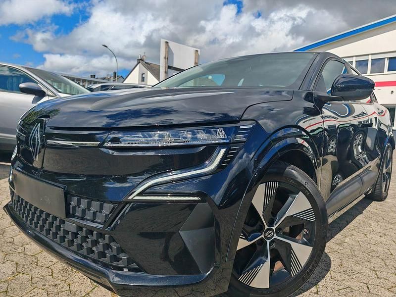 Schwarz Gebraucht 2022 Renault Megane E-Tech Limousine | 18.445 € (Superpreis) - Bild 1/4