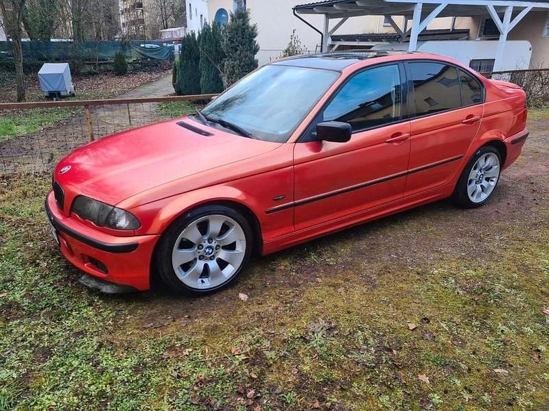 Silber Gebraucht 2001 BMW 325 Limousine | 2.400 € (Superpreis) - Bild 1/3