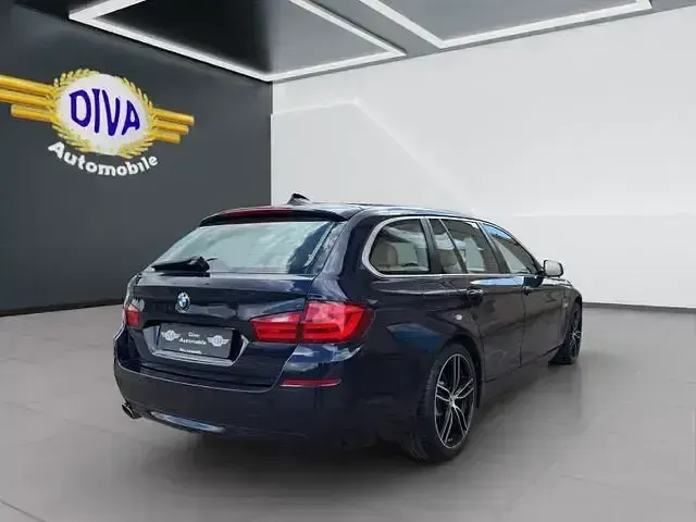 Gebraucht BMW 520 Luxury Line 190 PS (139 kW) 2013 Schwarz Kombi