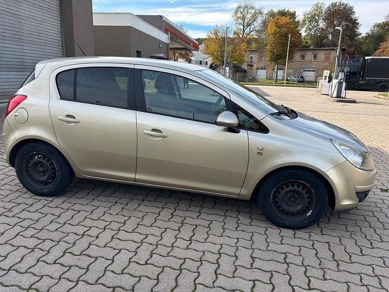 Gebraucht Opel Corsa Edition 87 PS (63 kW) 2010 Gold Kleinwagen