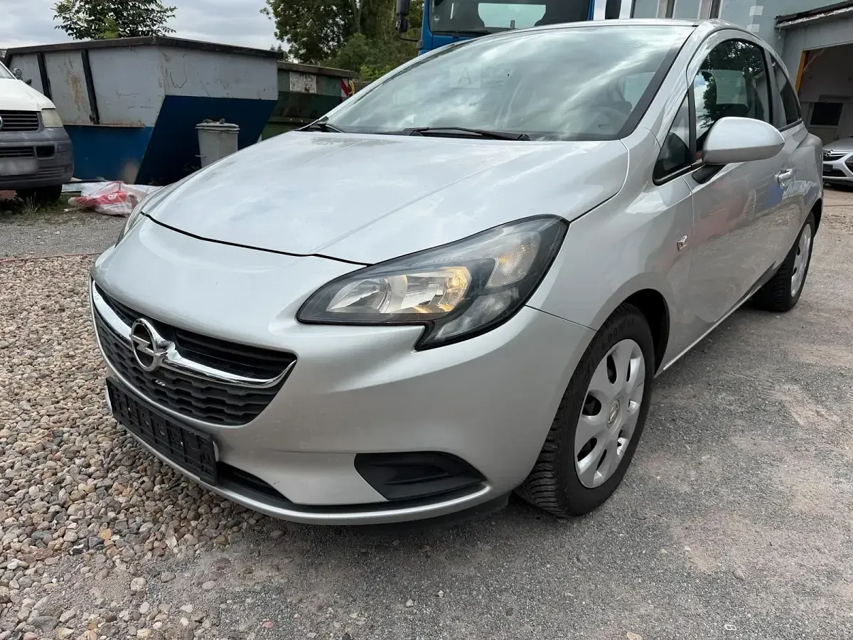 Gebraucht Opel Corsa 90 PS (66 kW) 2016 Silber Kleinwagen