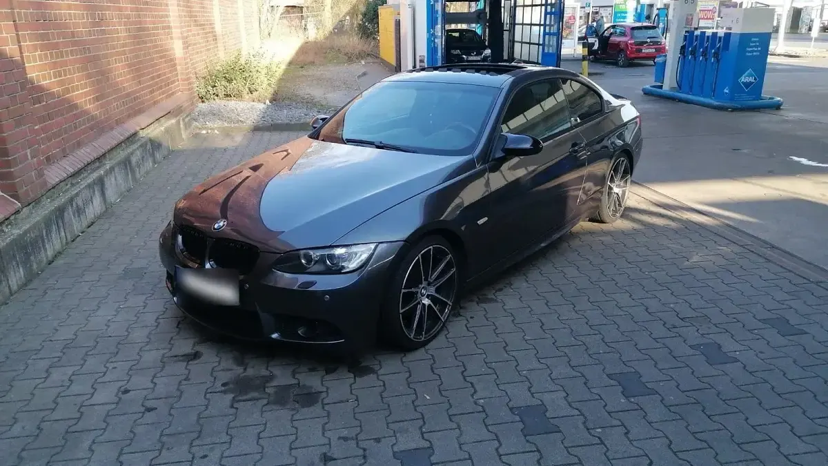 Gebraucht BMW 320 M Sport 177 PS (130 kW) 2007 Grau Coupé