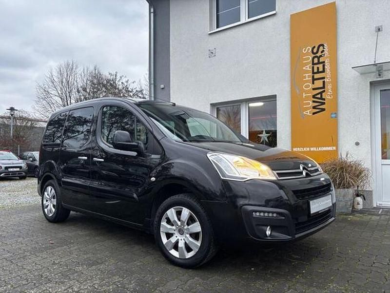 Schwarz Gebraucht 2016 Citroën Berlingo SELECTION Van / Kleinbus | 9.750 € (Etwas zu teuer) - Bild 1/4