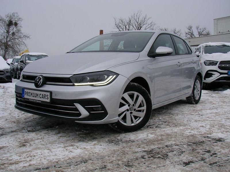 Gebraucht VW Polo Style 95 PS (69 kW) 2023 Reflexsilber metallic Kleinwagen