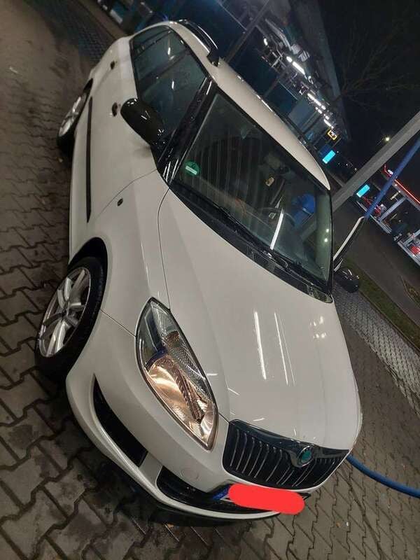Weiß Gebraucht 2011 Skoda Fabia Kombi | 4.200 € (Fairer Preis) - Bild 1/4