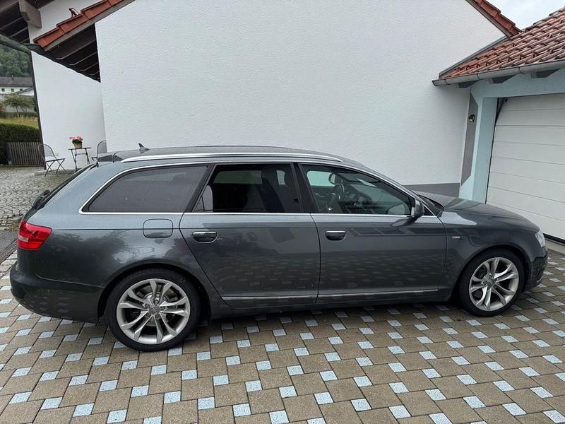 Gebraucht Audi A6 Sport 239 PS (175 kW) 2011 Grau Kombi