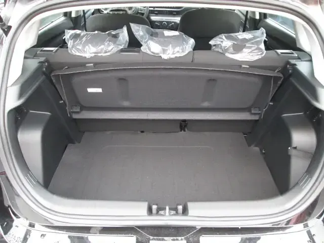 Neu Hyundai i20 Select 90 PS (66 kW) 2025 Schwarz Kleinwagen