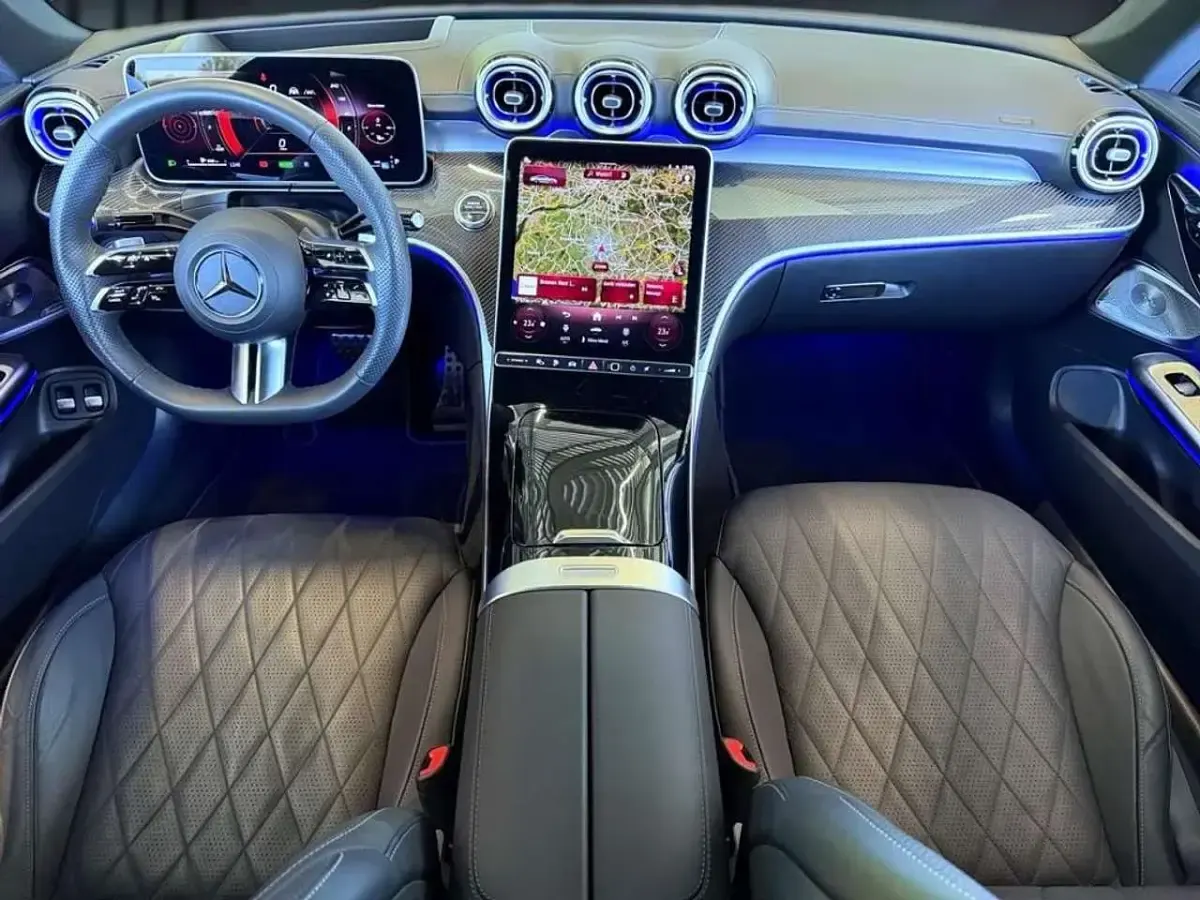 Gebraucht Mercedes CLE300 AMG 204 PS (150 kW) 2025 Grau Coupé