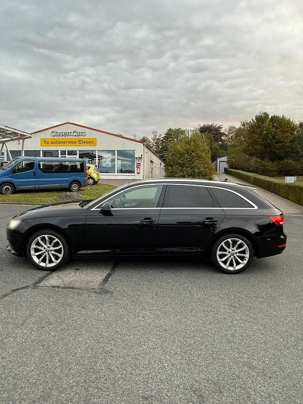 Gebraucht Audi A4 150 PS (110 kW) 2016 Schwarz Kombi