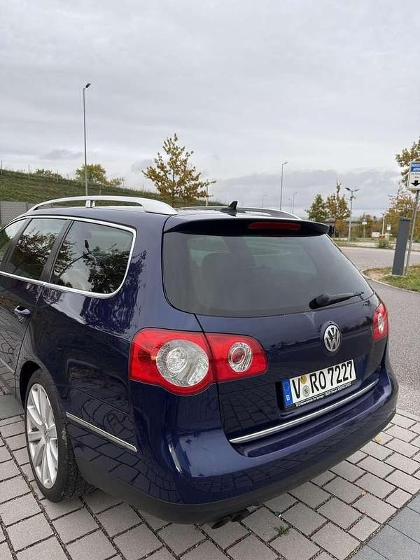 Gebraucht VW Passat Highline 170 PS (125 kW) 2010 Blau Kombi