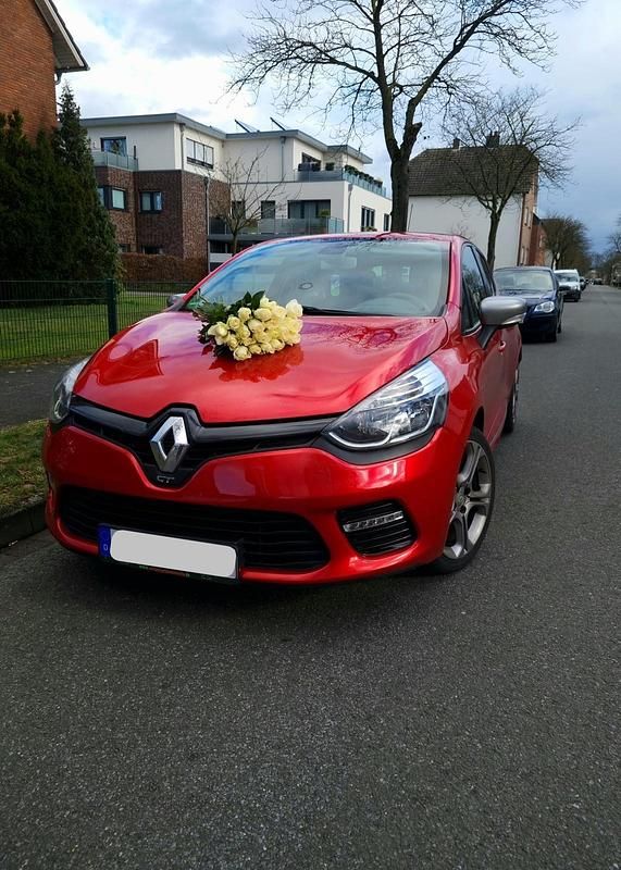 Rot Gebraucht 2016 Renault Clio IV GT Kleinwagen | 9.890 € (Fairer Preis) - Bild 1/4