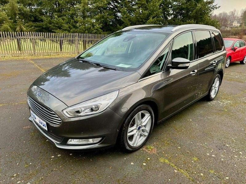 Magneticgrau (metallic) Gebraucht 2018 Ford Galaxy Titanium Van / Kleinbus | 22.999 € (Etwas zu teuer) - Bild 1/4