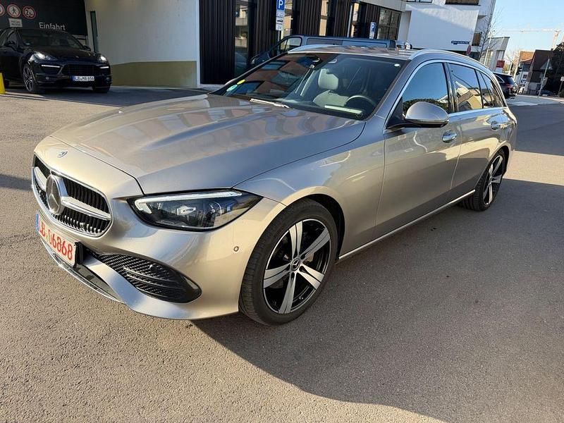 Gebraucht Mercedes C220 200 PS (147 kW) 2021 Silber Limousine