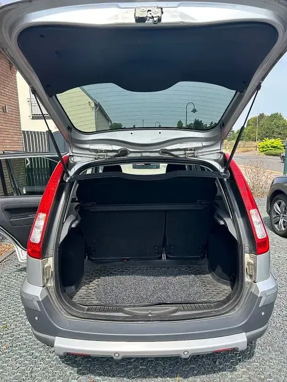 Gebraucht Ford Fusion 80 PS (58 kW) 2010 Silber Kleinwagen