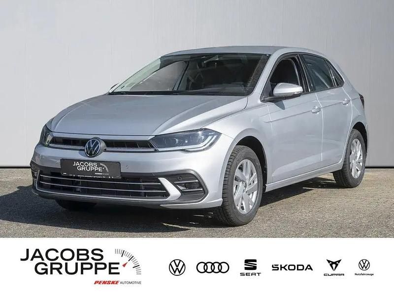Silber Neu 2025 VW Polo Style Kleinwagen | 25.960 € (Etwas zu teuer) - Bild 1/4