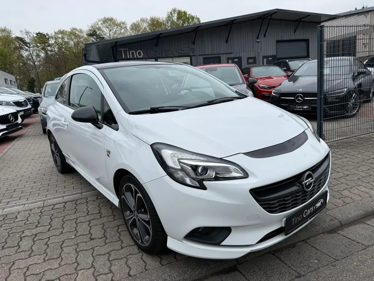 Używany Opel Corsa OPC 150 KM (110 kW) 2017 Biały Hatchback
