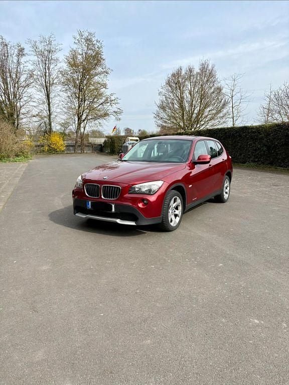 Gebraucht BMW X1 184 PS (135 kW) 2011 Rot SUV