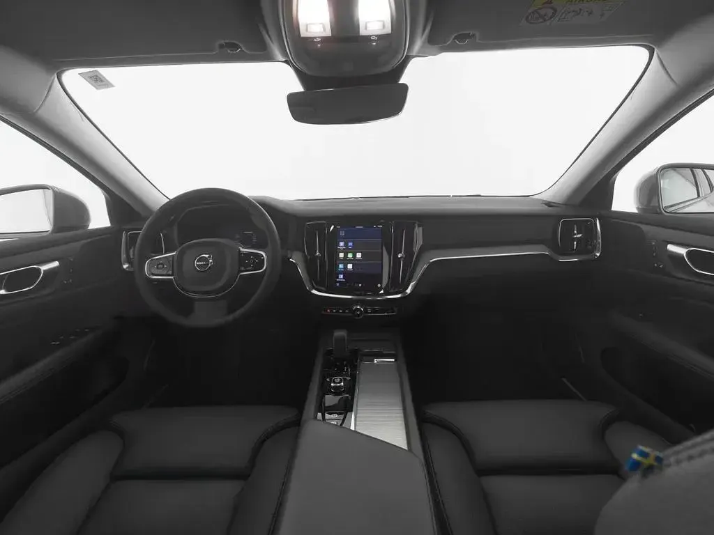 Gebraucht Volvo V60 CC Plus 197 PS (144 kW) 2024 Vapour grey / metallic Kombi