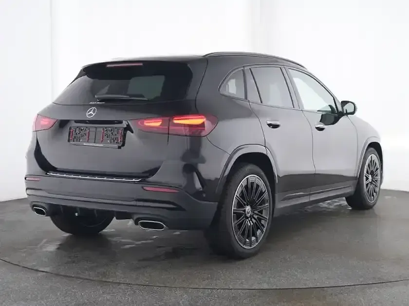 Gebraucht Mercedes GLA220 AMG 190 PS (139 kW) 2025 Schwarz SUV