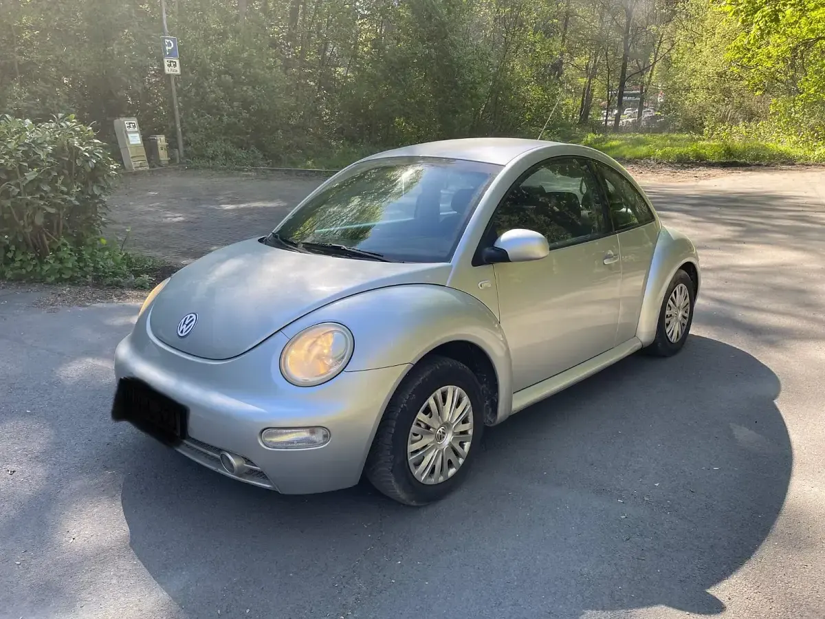 Gebraucht VW Beetle 105 PS (77 kW) 2002 Silber Kleinwagen