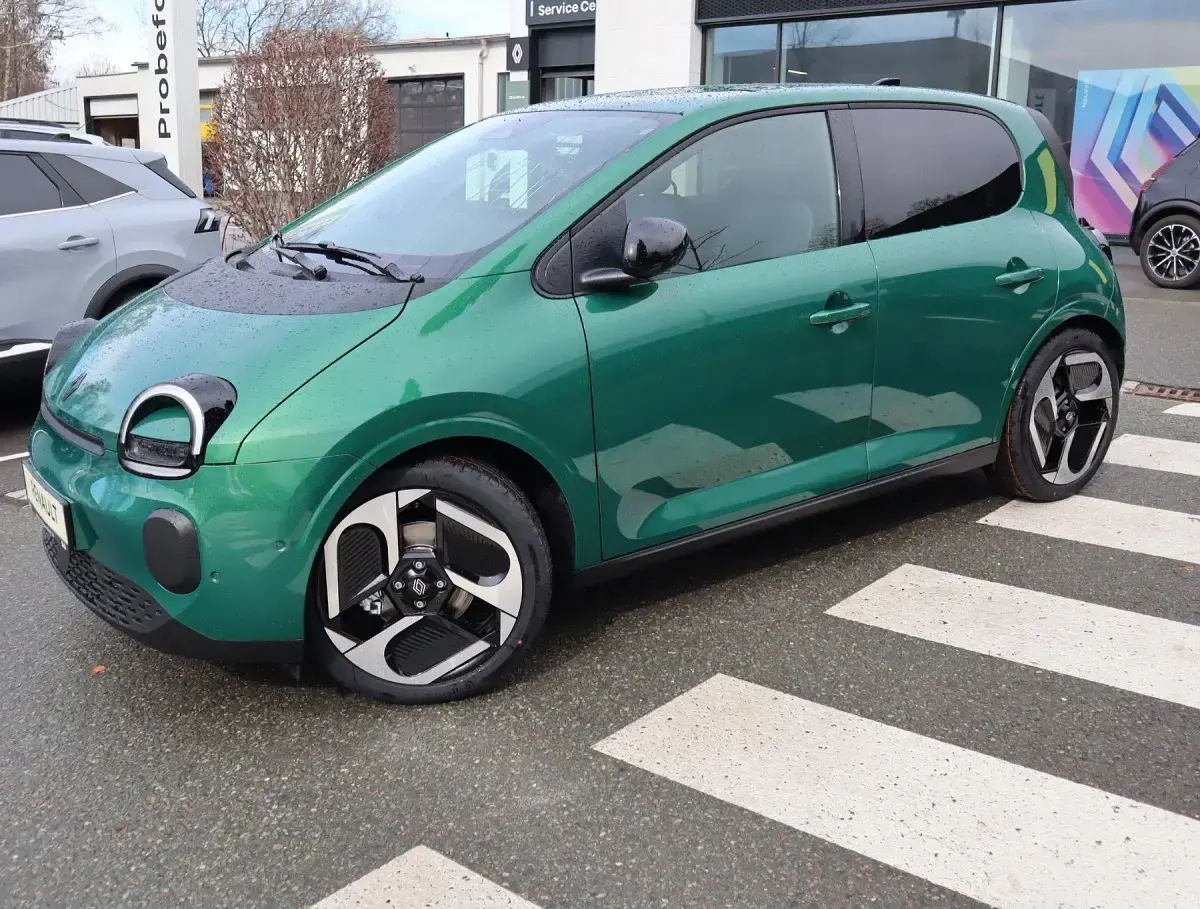 Neu Renault Twingo Urban 60 kW (82 PS) 2026 Grün Kleinwagen
