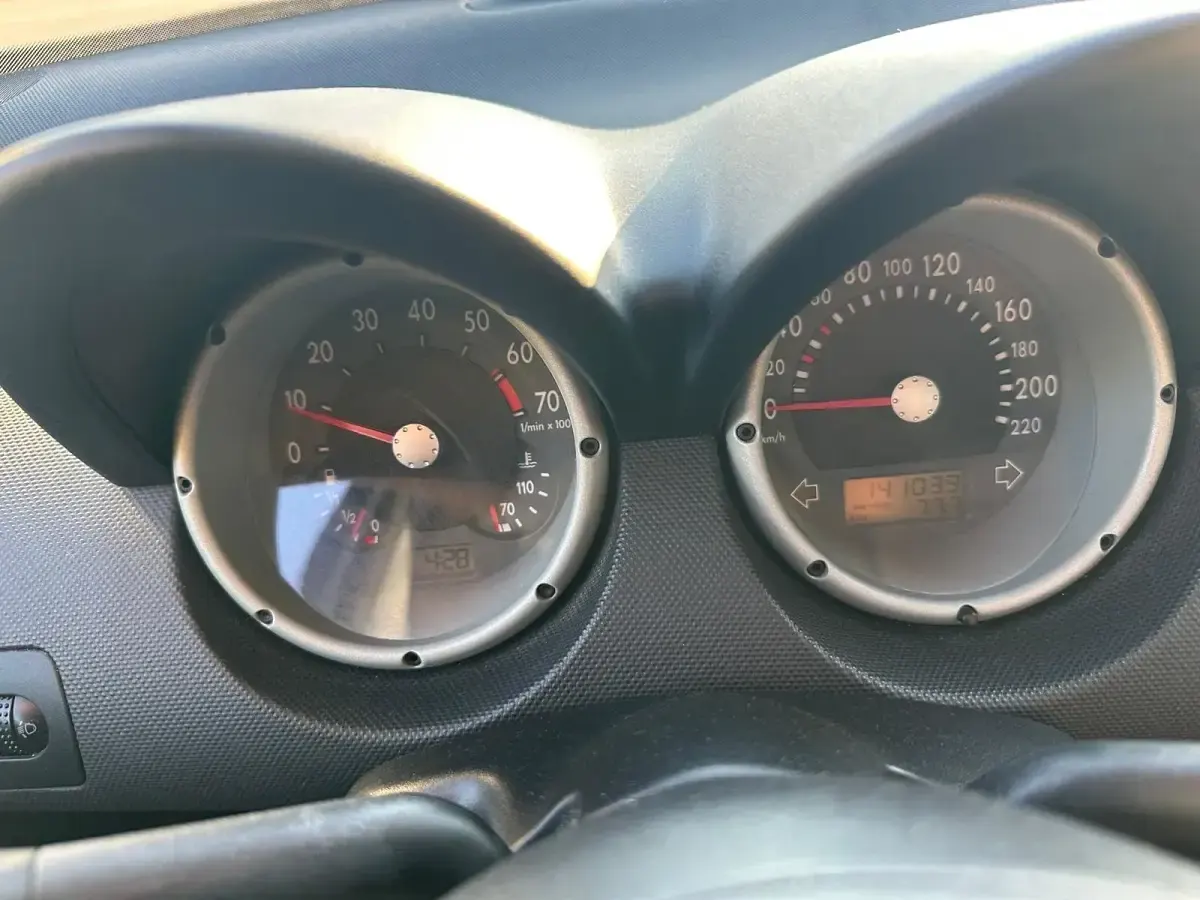Gebraucht VW Lupo 60 PS (44 kW) 2004 Grau Kleinwagen