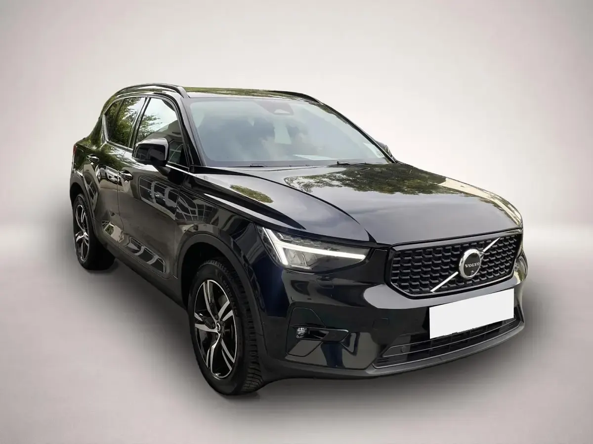 Gebraucht Volvo XC40 Plus 197 PS (144 kW) 2023 Manufacturer SUV